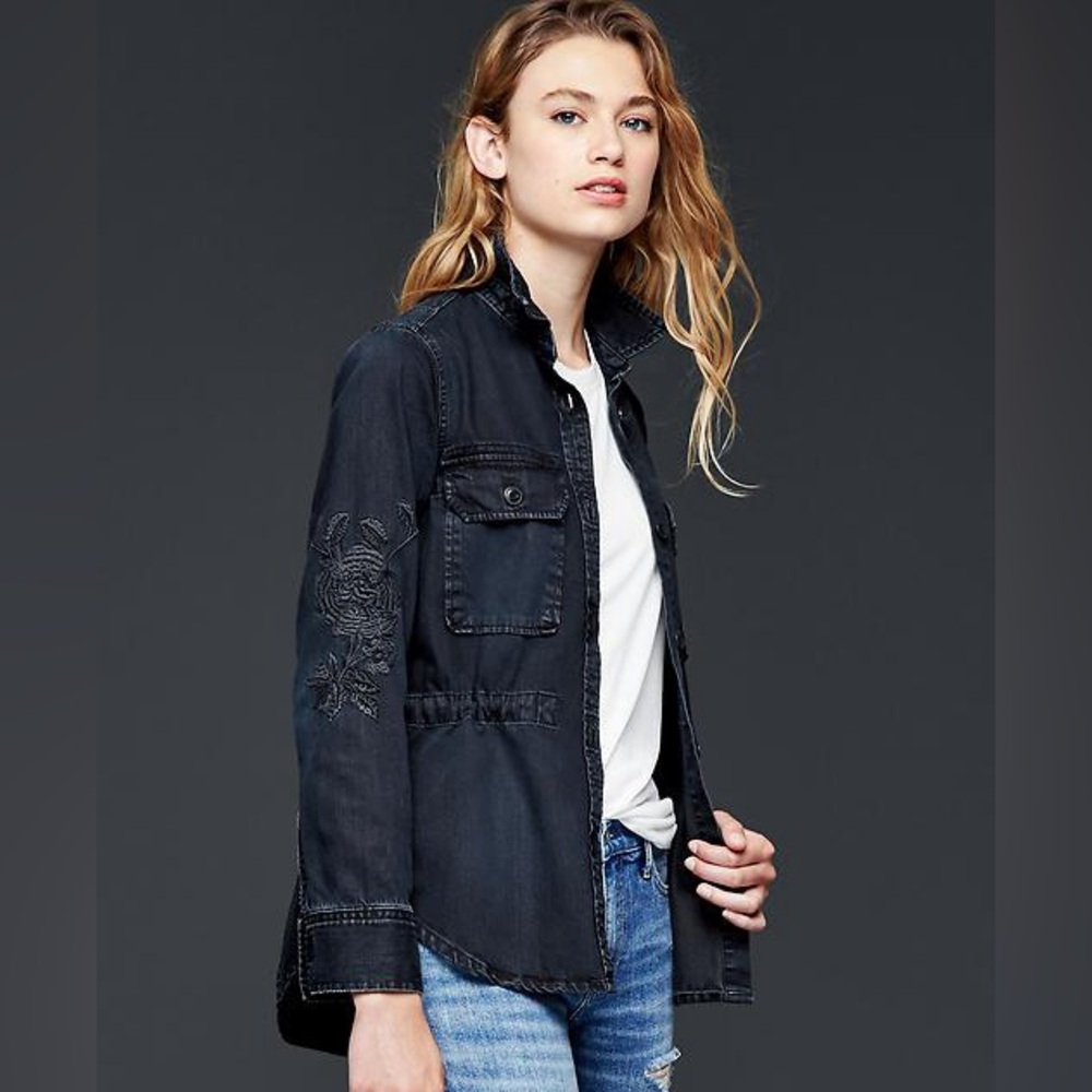 GAP Women's Black Embroidered Jean Jacket